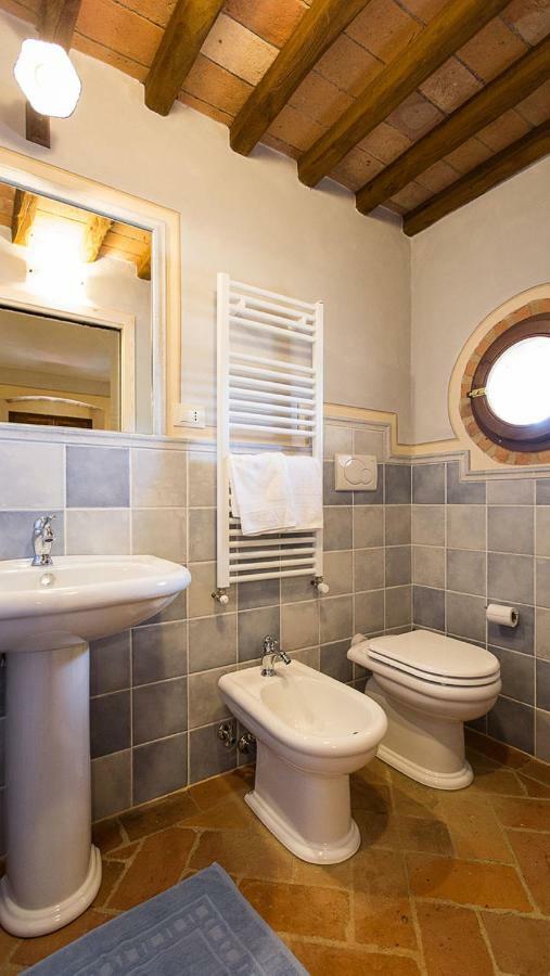 Villa Borgo Pie' Di Gamboi à Chianni Extérieur photo